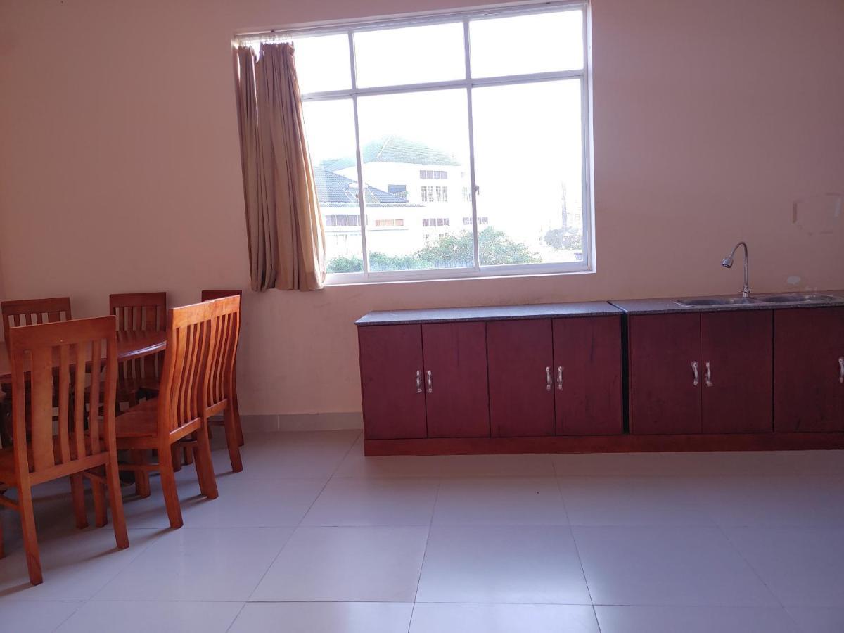 Thanh Nien - Hotel
