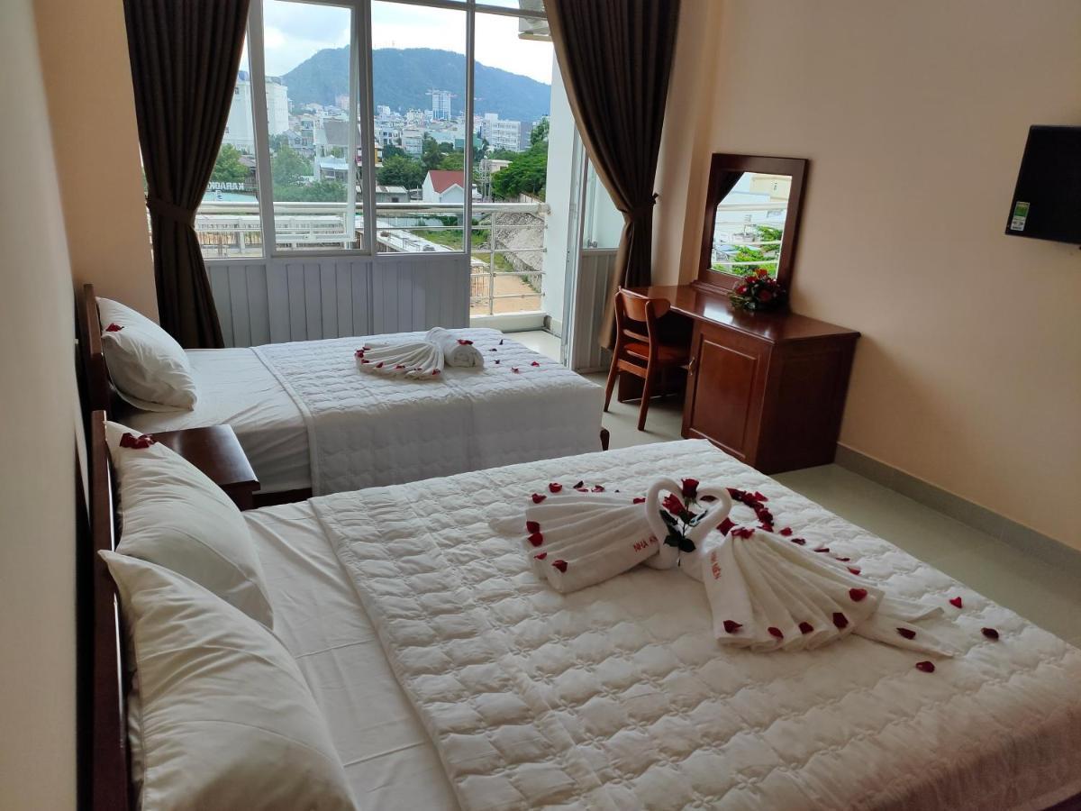 Thanh Nien - Hotel